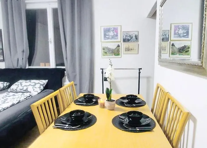 Διαμέρισμα Modern In Millennium Area *
